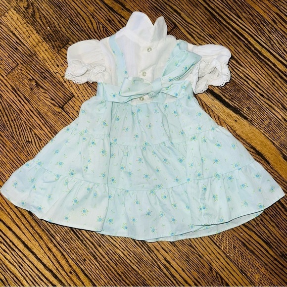 Polly Finder 18 months floral Hand smocked Dress - Picture 4 of 6